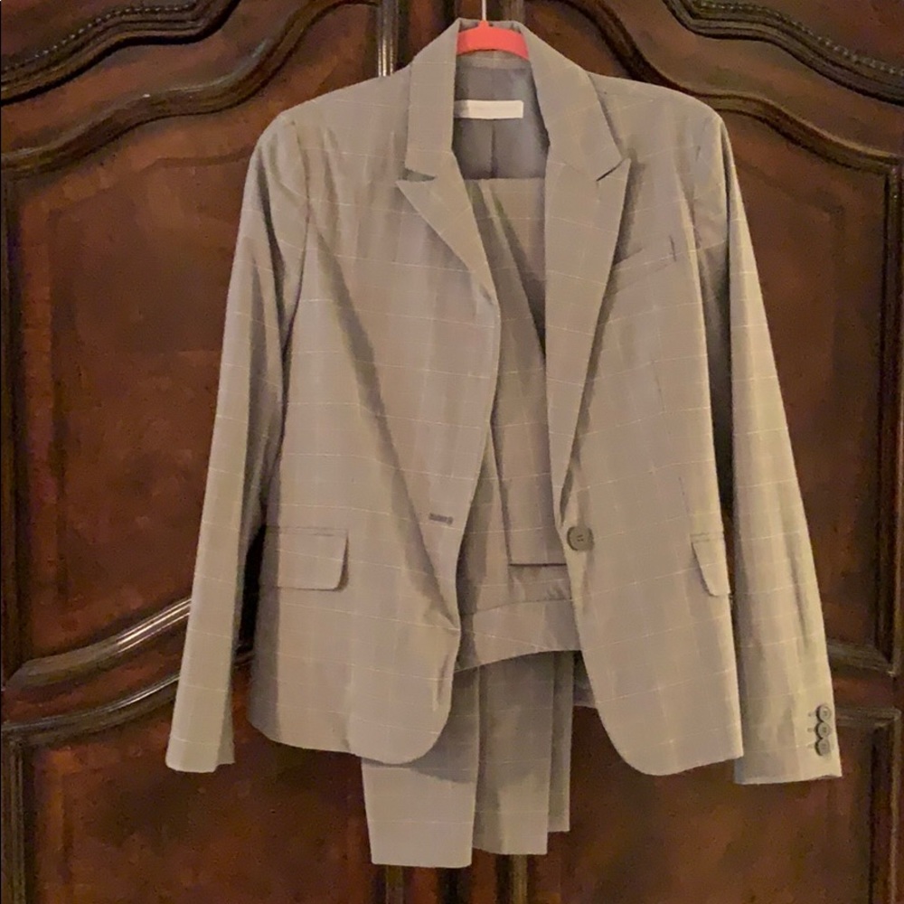 Pant Suit